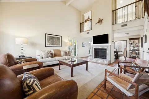 $520,000 | 2006 Potomac Drive, Unit A, Houston, TX 77057