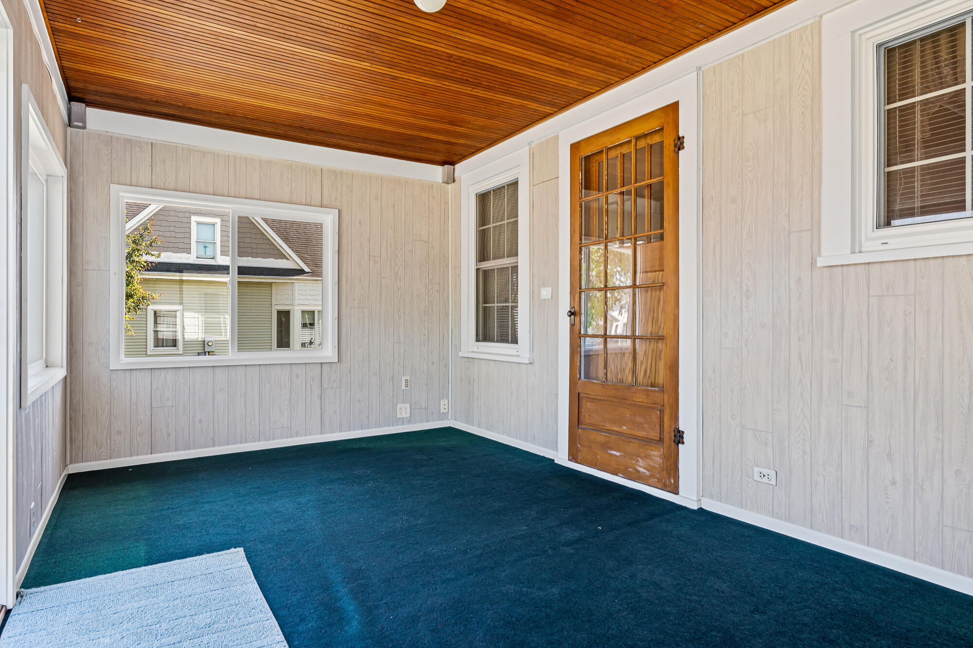 109 Madison Street Arcadia, WI 54612 - Photo 5 of 30 Porch