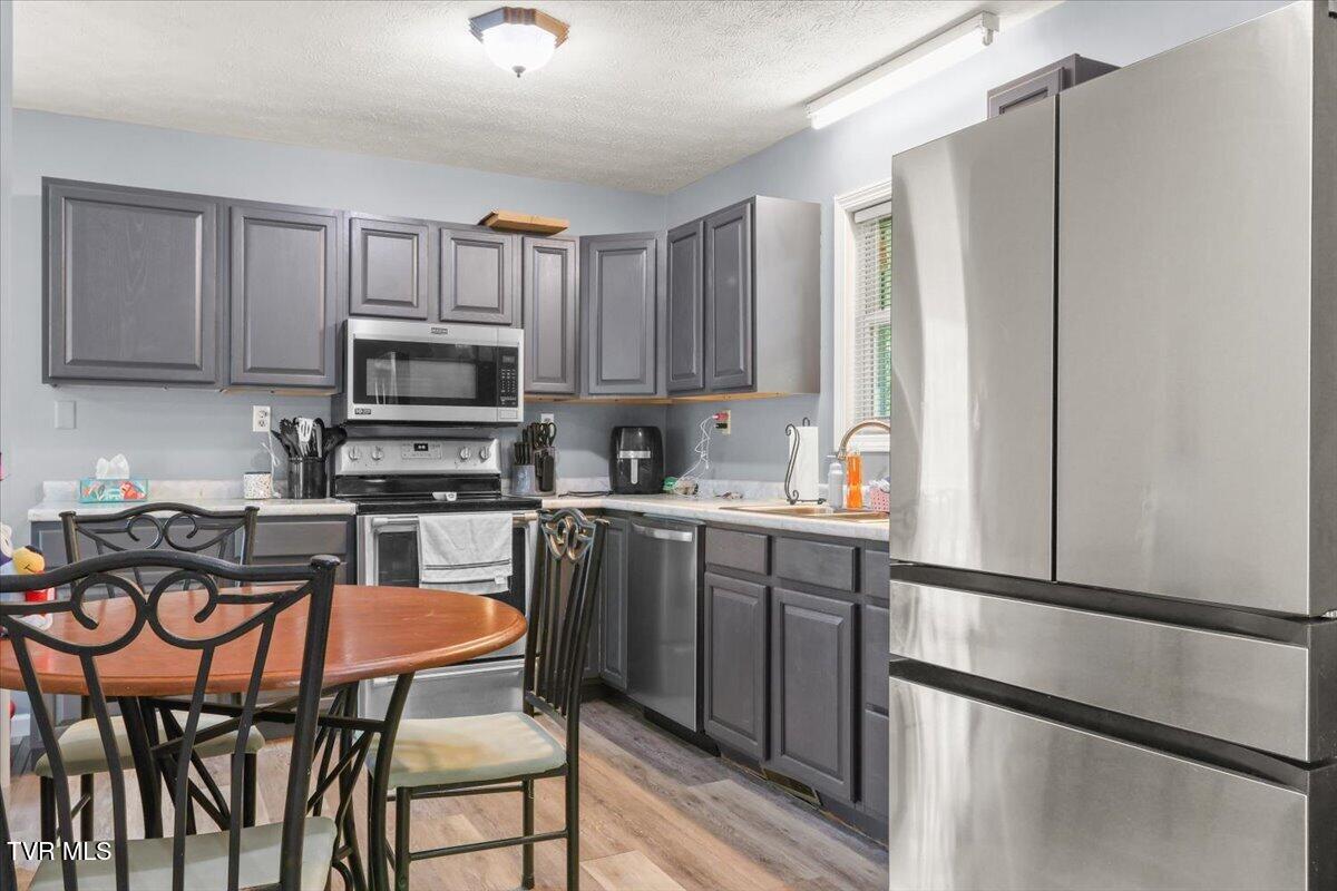 809 Ragan Road Trade, TN 37691 - Photo 10 of 42 10-IMG_7651