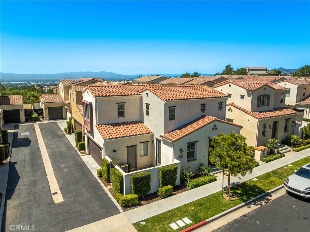20276 Pienza Lane Porter Ranch, CA 91326 - Photo 31 of 49
