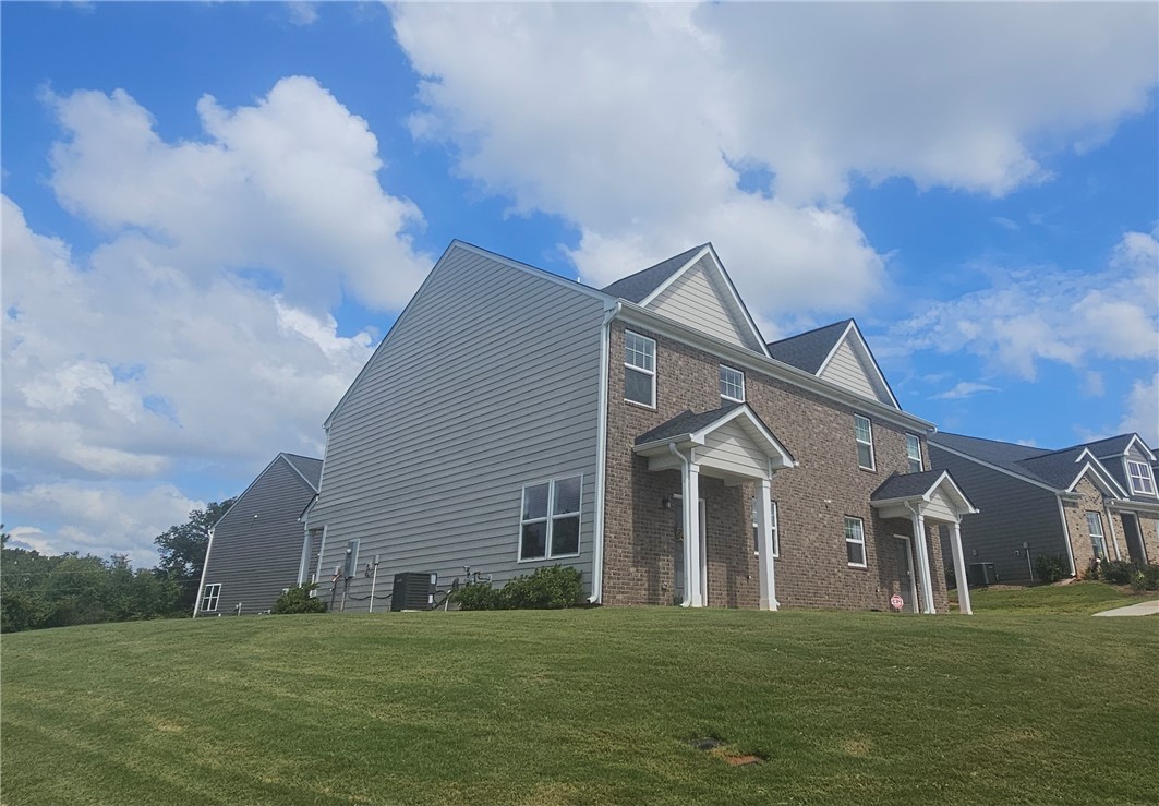 118 Village Main Anderson, SC 29621 - Photo 1 of 21 Gallery Image 1