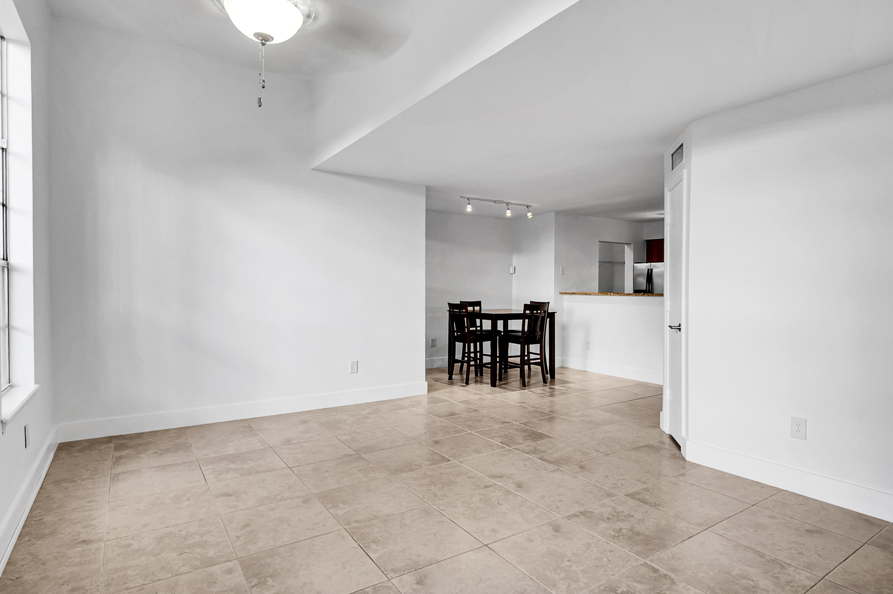 1275 Crystal Way, Unit K Delray Beach, FL 33444 - Photo 7 of 44 1275-10