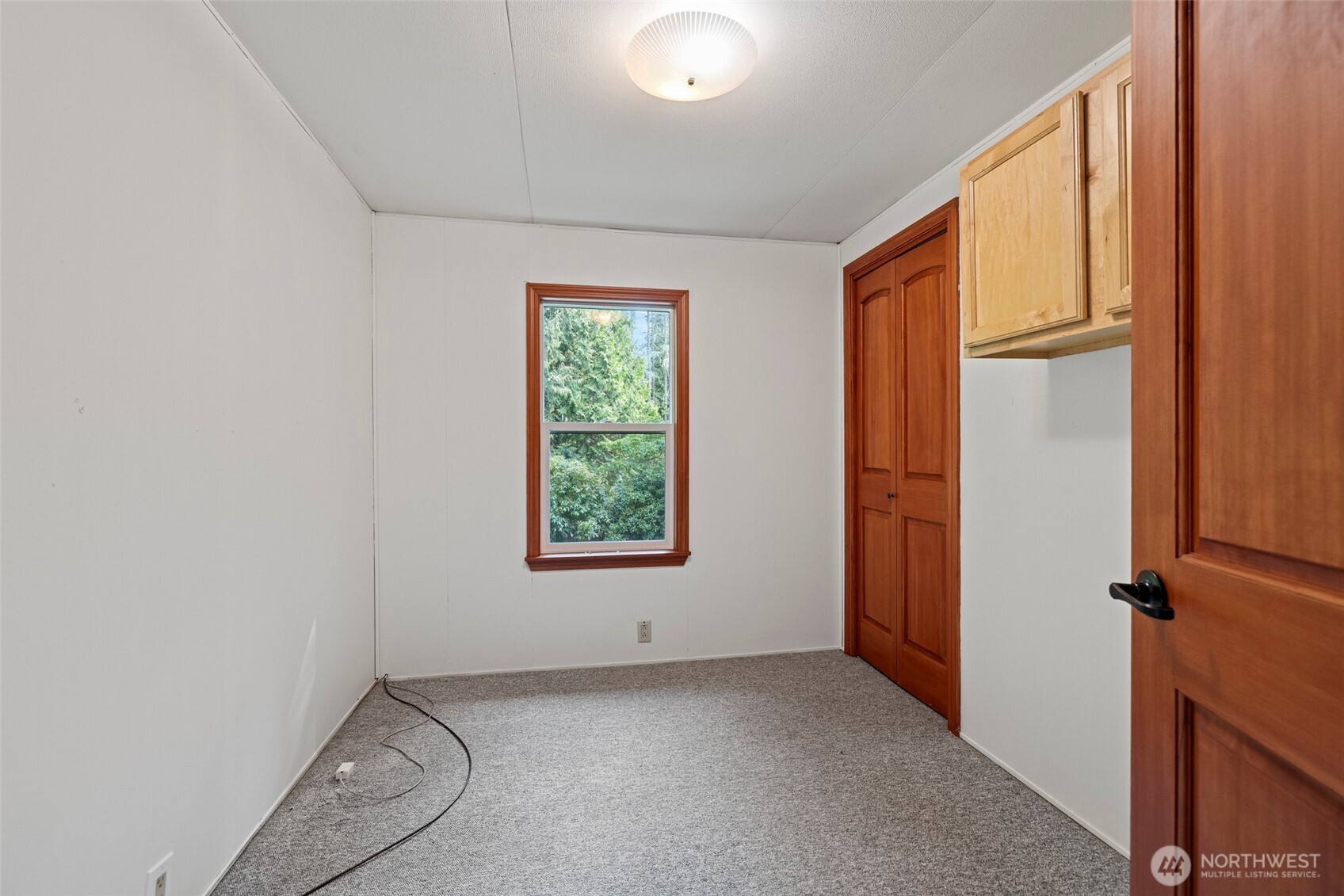 7589 Bailey Road Clinton, WA 98236 - Photo 23 of 40