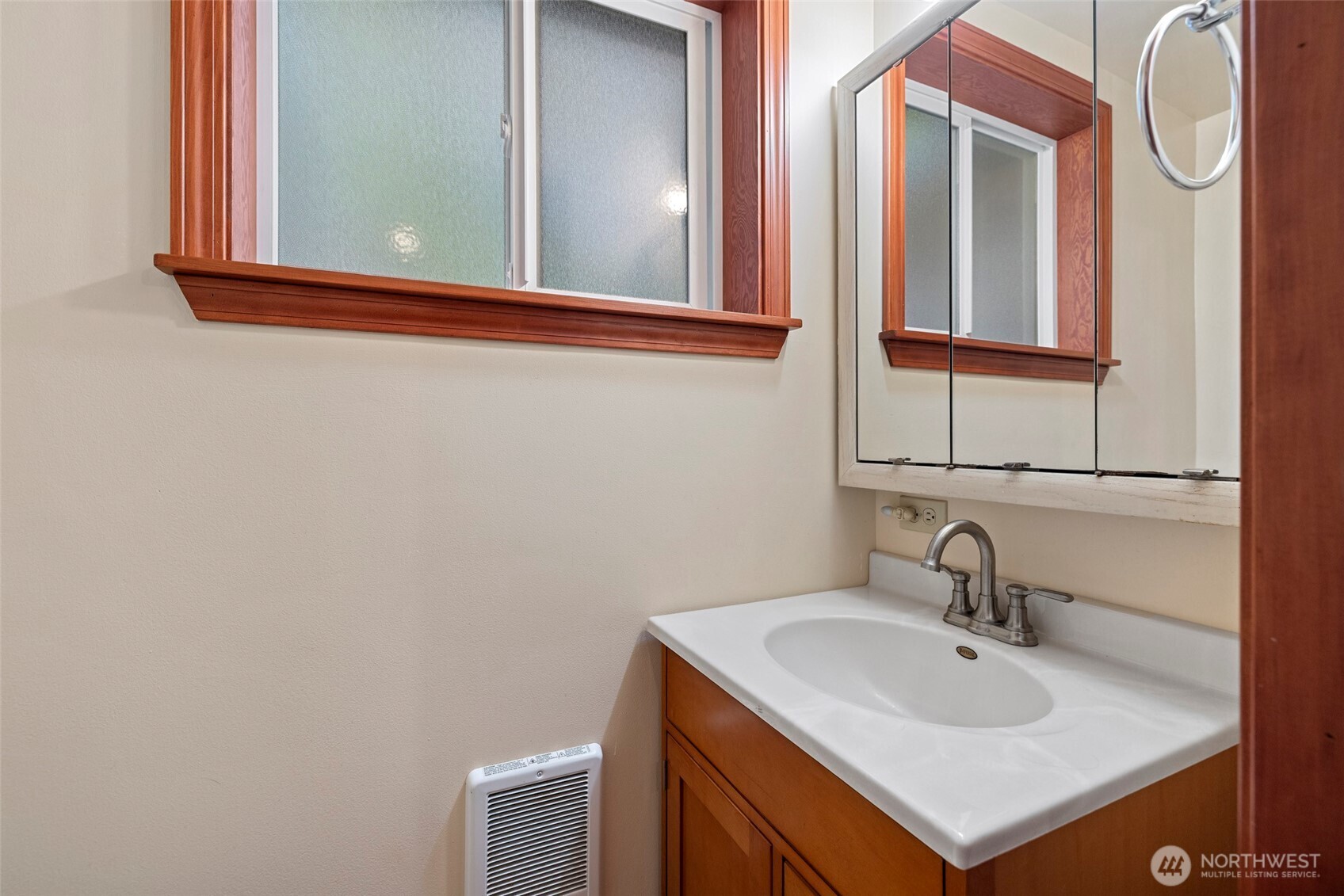 7589 Bailey Road Clinton, WA 98236 - Photo 30 of 40