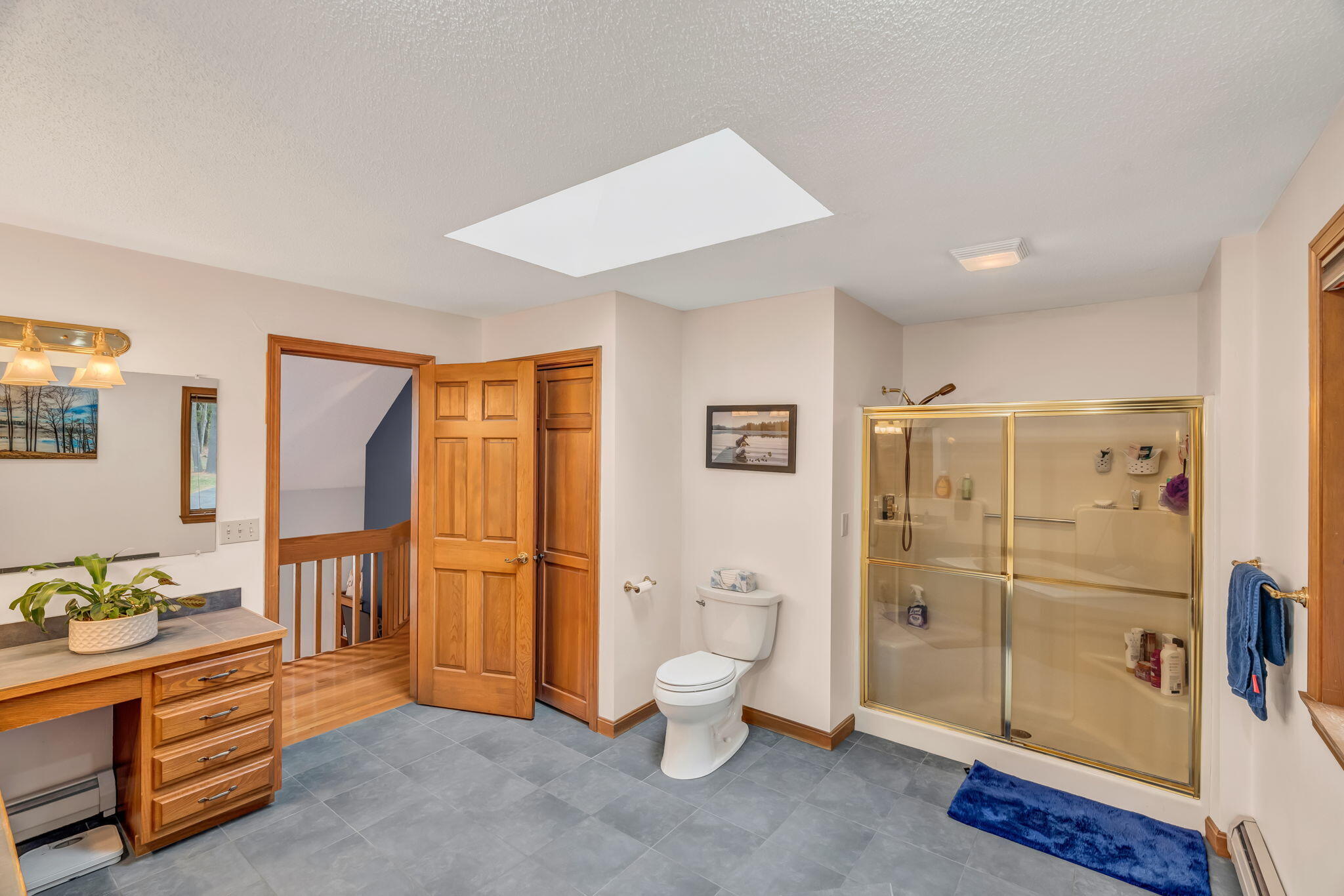 443 Main Road North Hampden, ME 04444 - Photo 37 of 66 Large full bath upper level