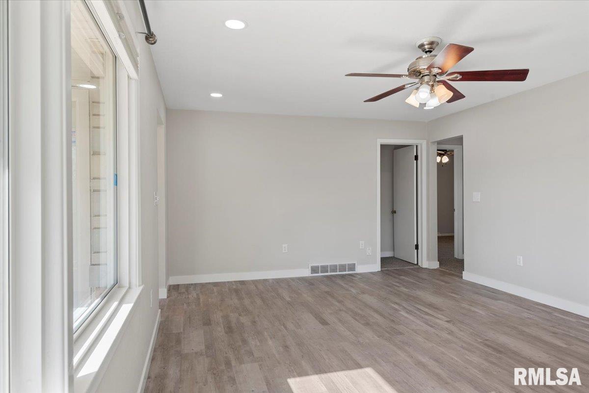 75 Radcliff Road Springfield, IL 62703 - Photo 6 of 37