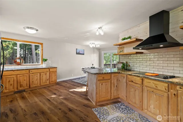 $850,000 | 1305 336th Street South, Roy, WA 98580