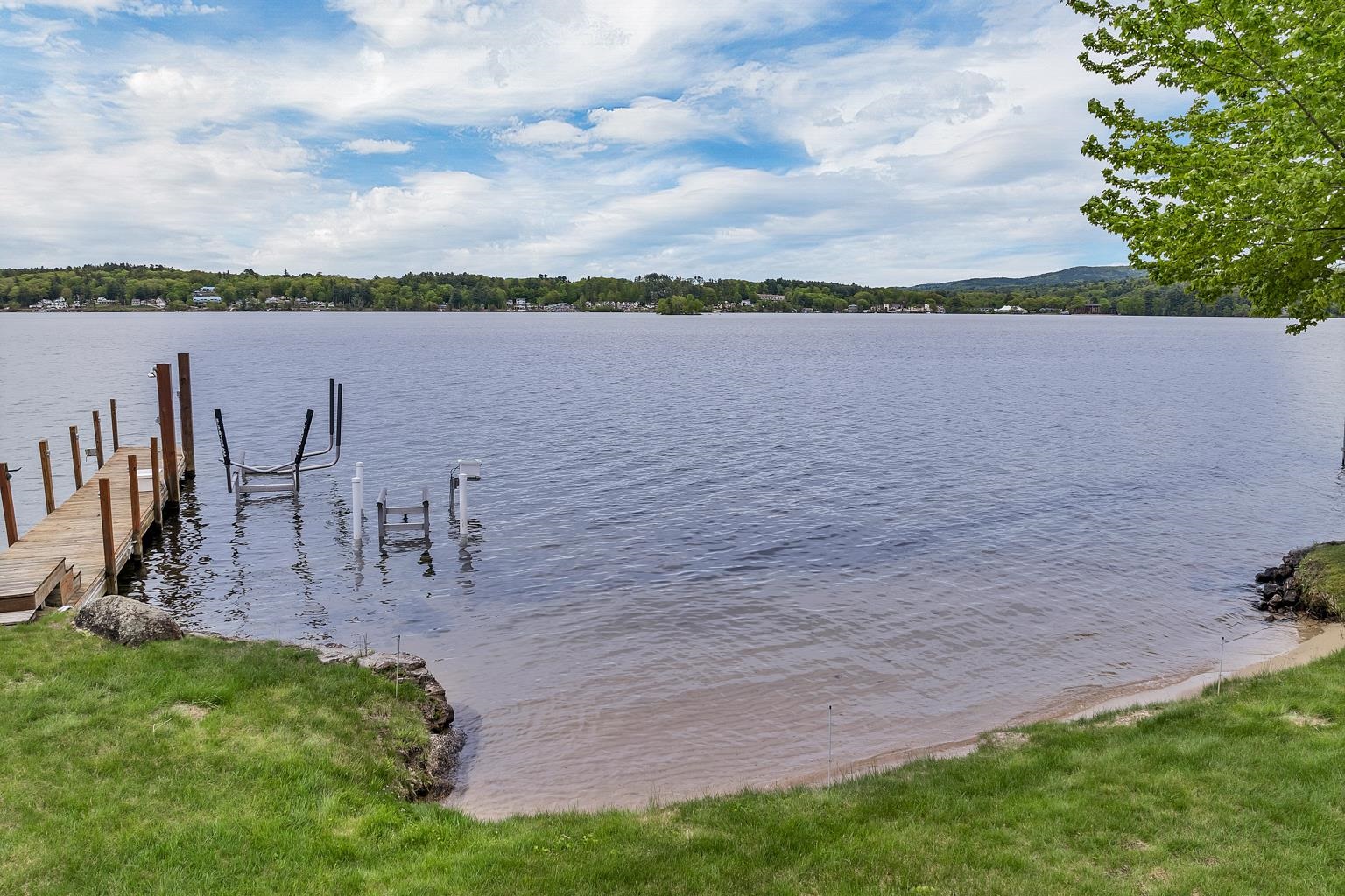 90 Paugus Park Road Laconia, NH 03246 - Photo 4 of 60