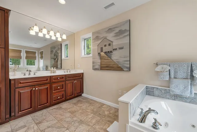 $2,495,000 | 90 Paugus Park Road, Laconia, NH 03246