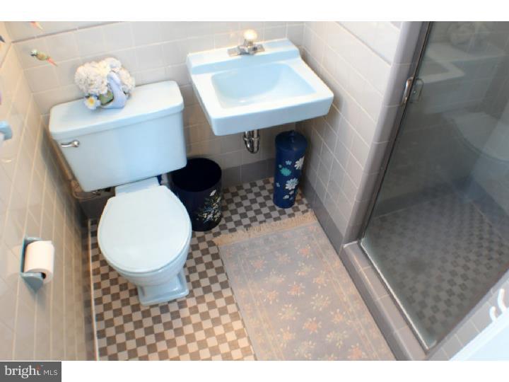 2807 Rhawn Street Philadelphia, PA 19152 - Photo 17 of 25 Bathroom
