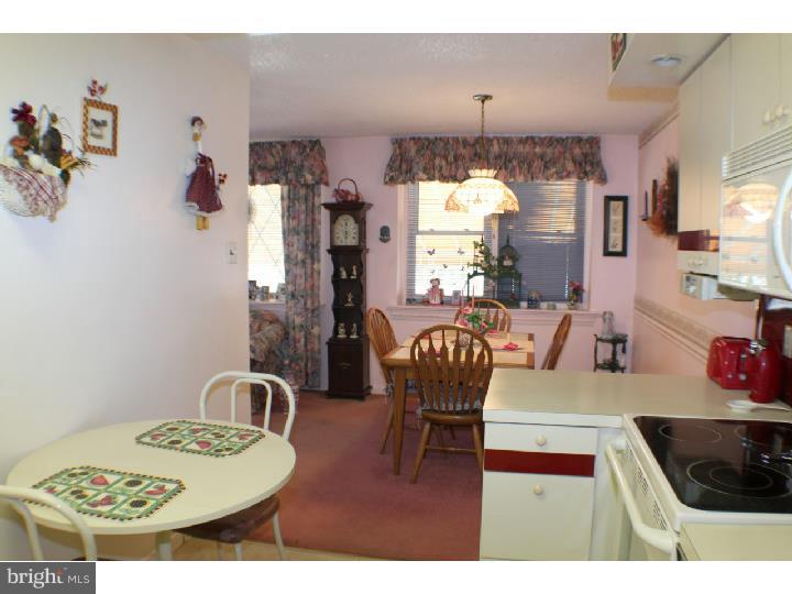 2807 Rhawn Street Philadelphia, PA 19152 - Photo 9 of 25 Kitchen
