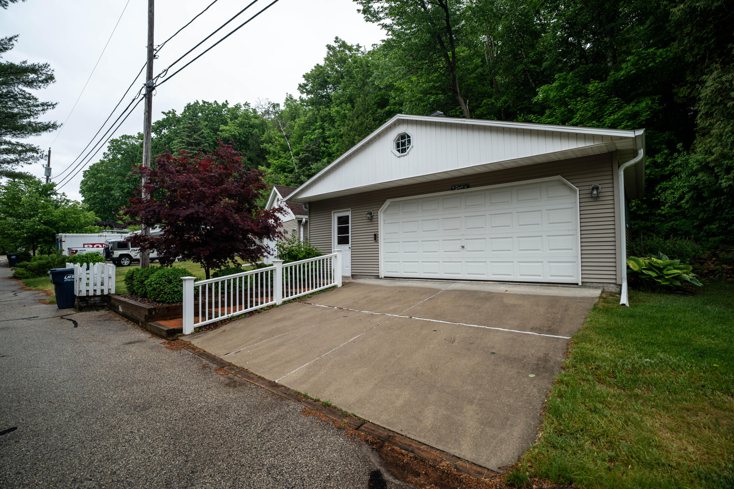 4727 Fontana Beach Road Polk, WI 53086 - Photo 49 of 54 garage 1