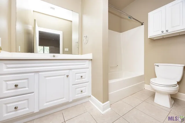 $140,000 | 5165 Etta Street, Unit 8B, Baton Rouge, LA 70820