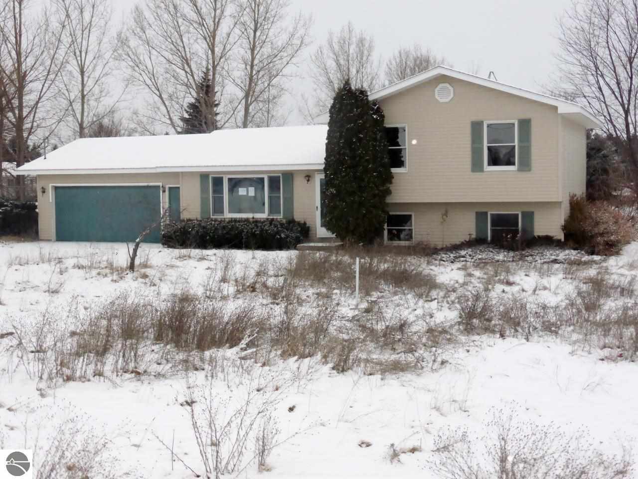 10037 East Fort Road Suttons Bay, MI 49682 - Photo 40 of 40 1793911-39.JPG