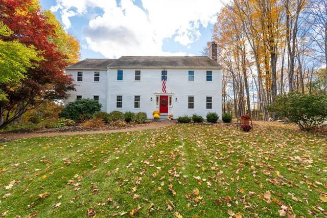 $845,000 | 80 Christian Hill Road, Amherst, NH 03031