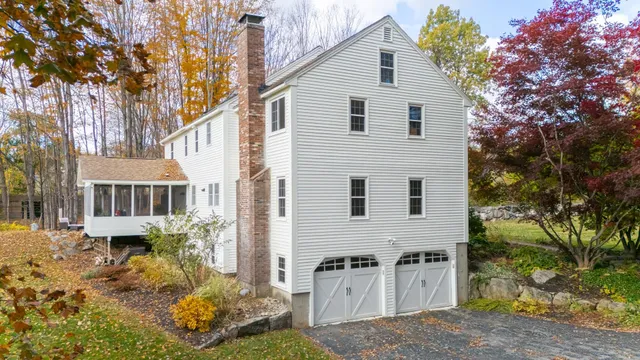 $845,000 | 80 Christian Hill Road, Amherst, NH 03031