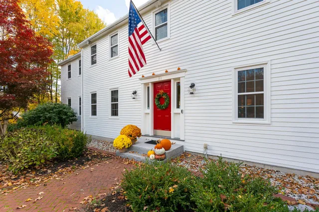 $845,000 | 80 Christian Hill Road, Amherst, NH 03031