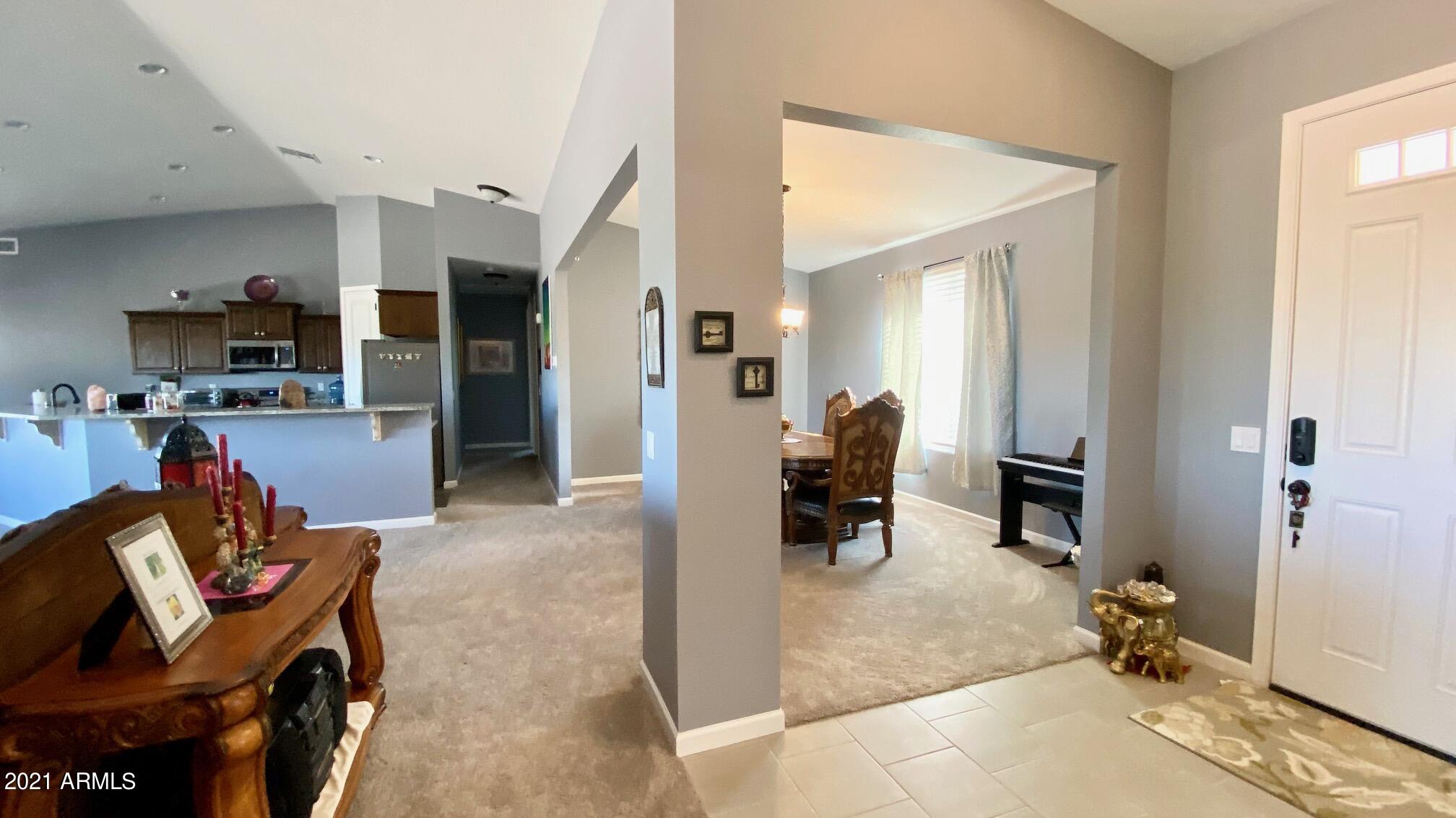 3918 East Beverly Road Phoenix, AZ 85042 - Photo 6 of 37 IMG_8873