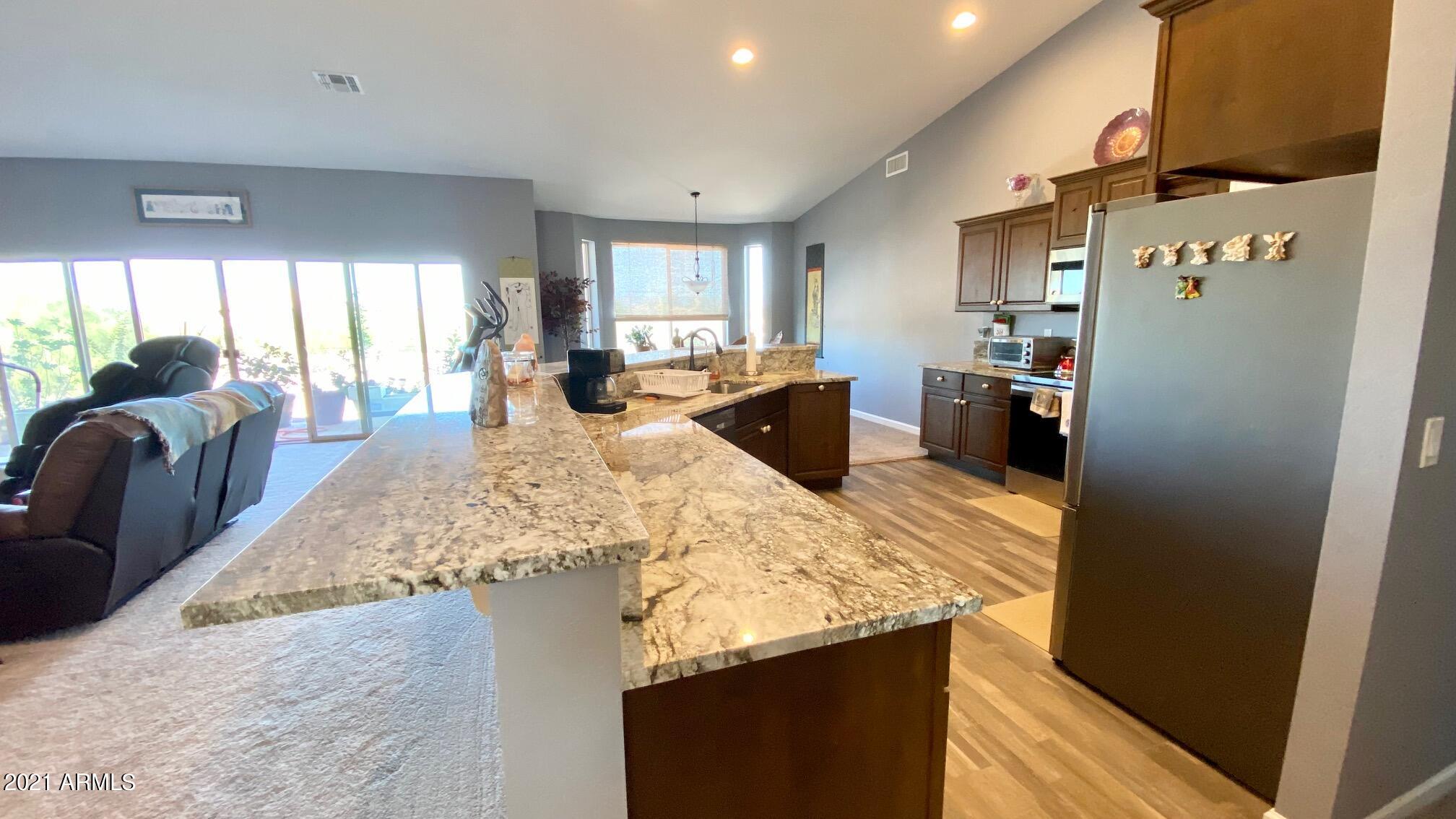 3918 East Beverly Road Phoenix, AZ 85042 - Photo 10 of 37 IMG_8880