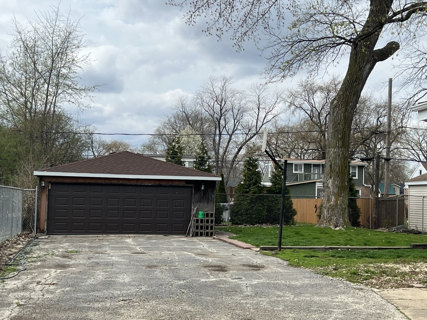 6812 Maple Court Bridgeview, IL 60455 - Photo 23 of 24