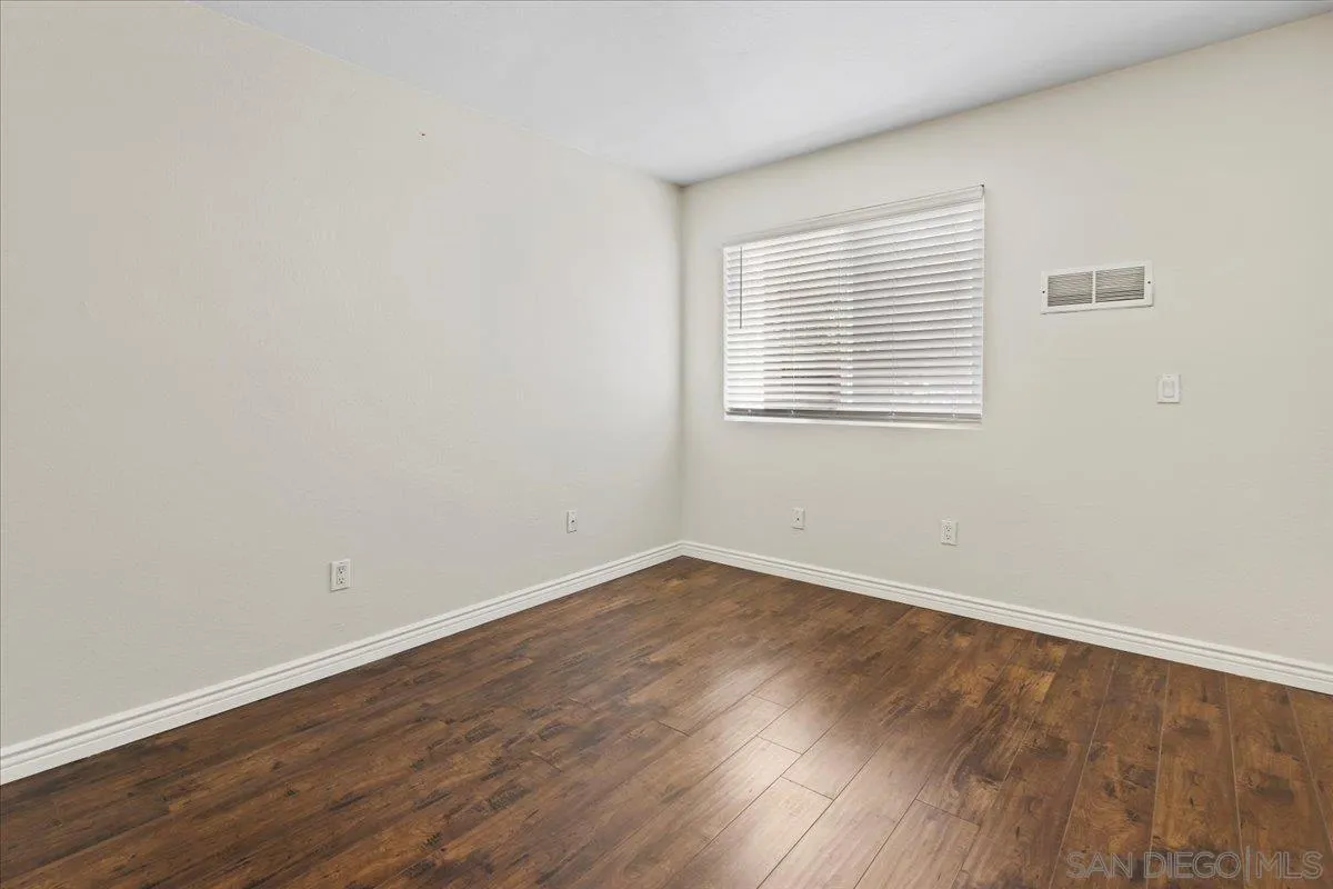 2950 Broadway, Unit 16 San Diego, CA 92102 - Photo 12 of 34
