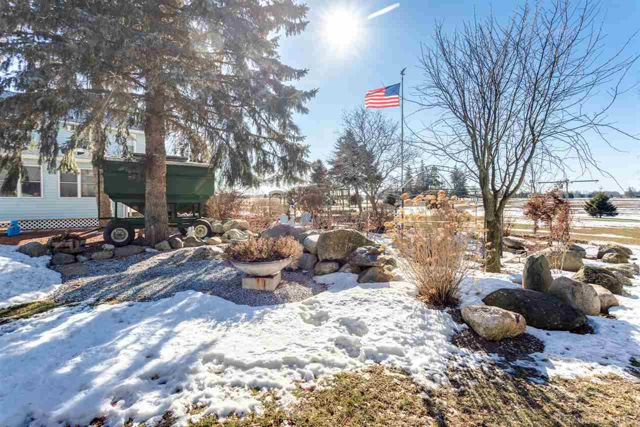 3693 Goetze Road Deckerville, MI 48427 - Photo 9 of 42 50036360-8.JPG