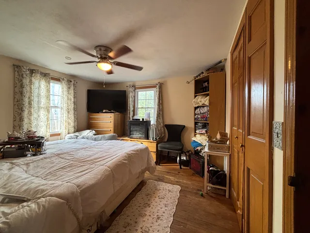 $299,999 | 222 Mountain Road, Ellington, CT 06029