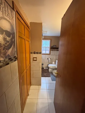 $320,000 | 222 Mountain Road, Ellington, CT 06029