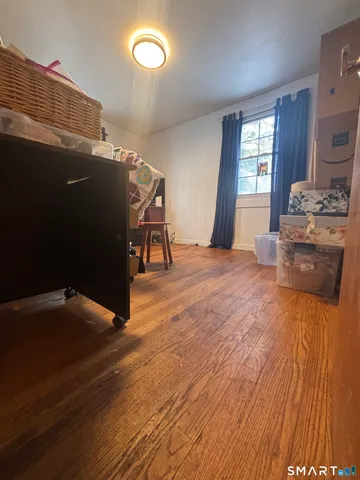 $299,999 | 222 Mountain Road, Ellington, CT 06029