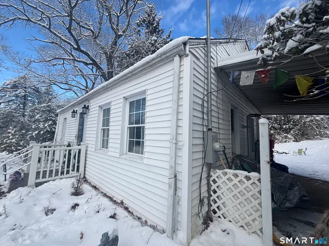 $299,999 | 222 Mountain Road, Ellington, CT 06029