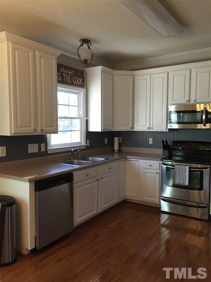 7105 Fugate Court Raleigh, NC 27617 - Photo 7 of 25 Gallery Image 7