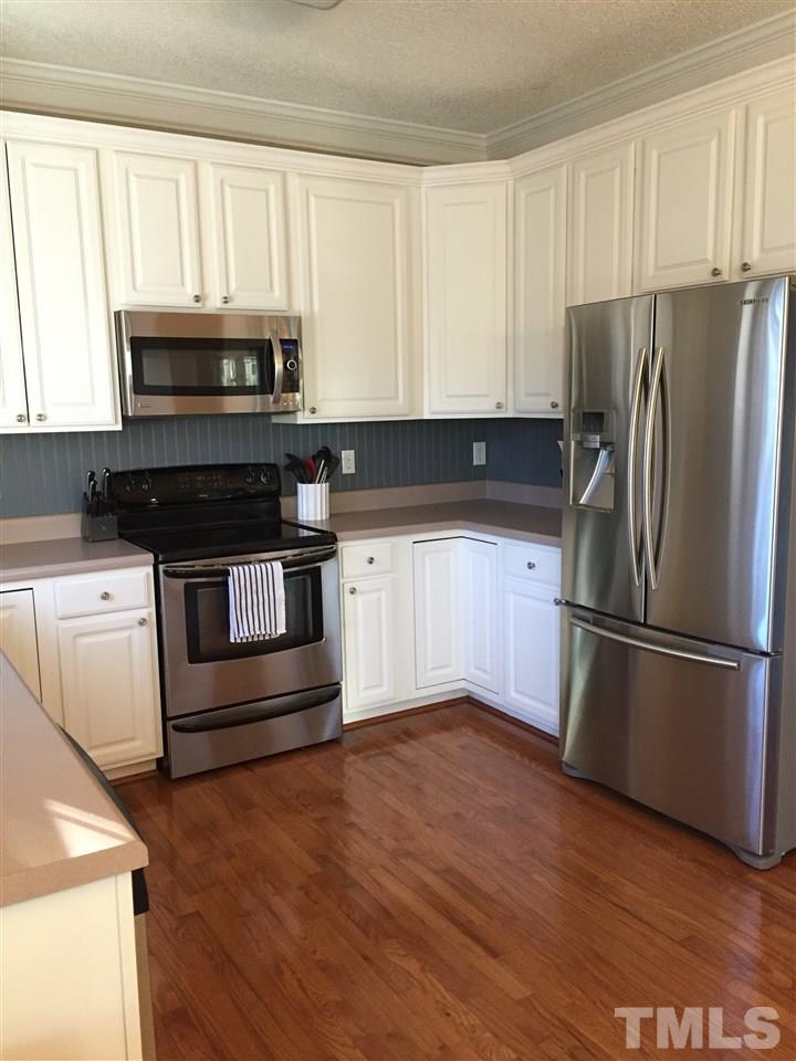 7105 Fugate Court Raleigh, NC 27617 - Photo 8 of 25 Gallery Image 8