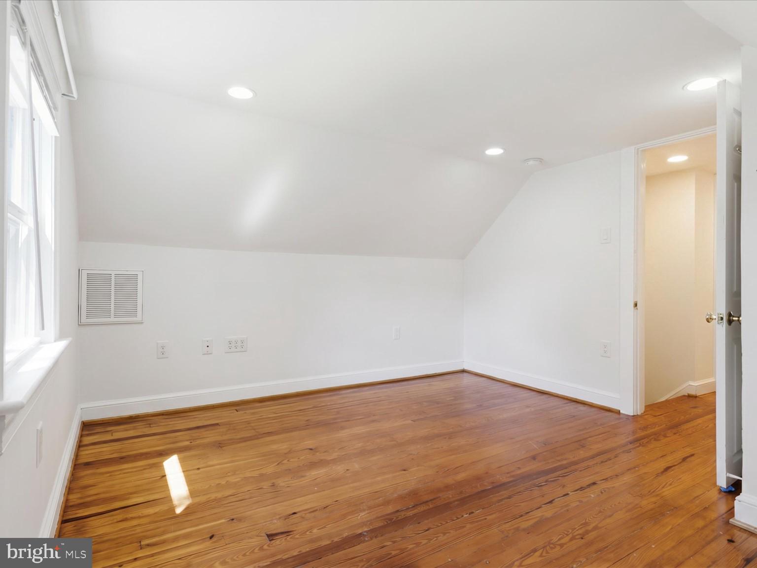 6003 Rixey Drive Alexandria, VA 22303 - Photo 35 of 37 Upstairs bedroom (#5) different view)