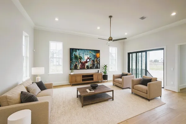 $760,000 | 2647 Lake Kolbe Lane, Houston, TX 77080