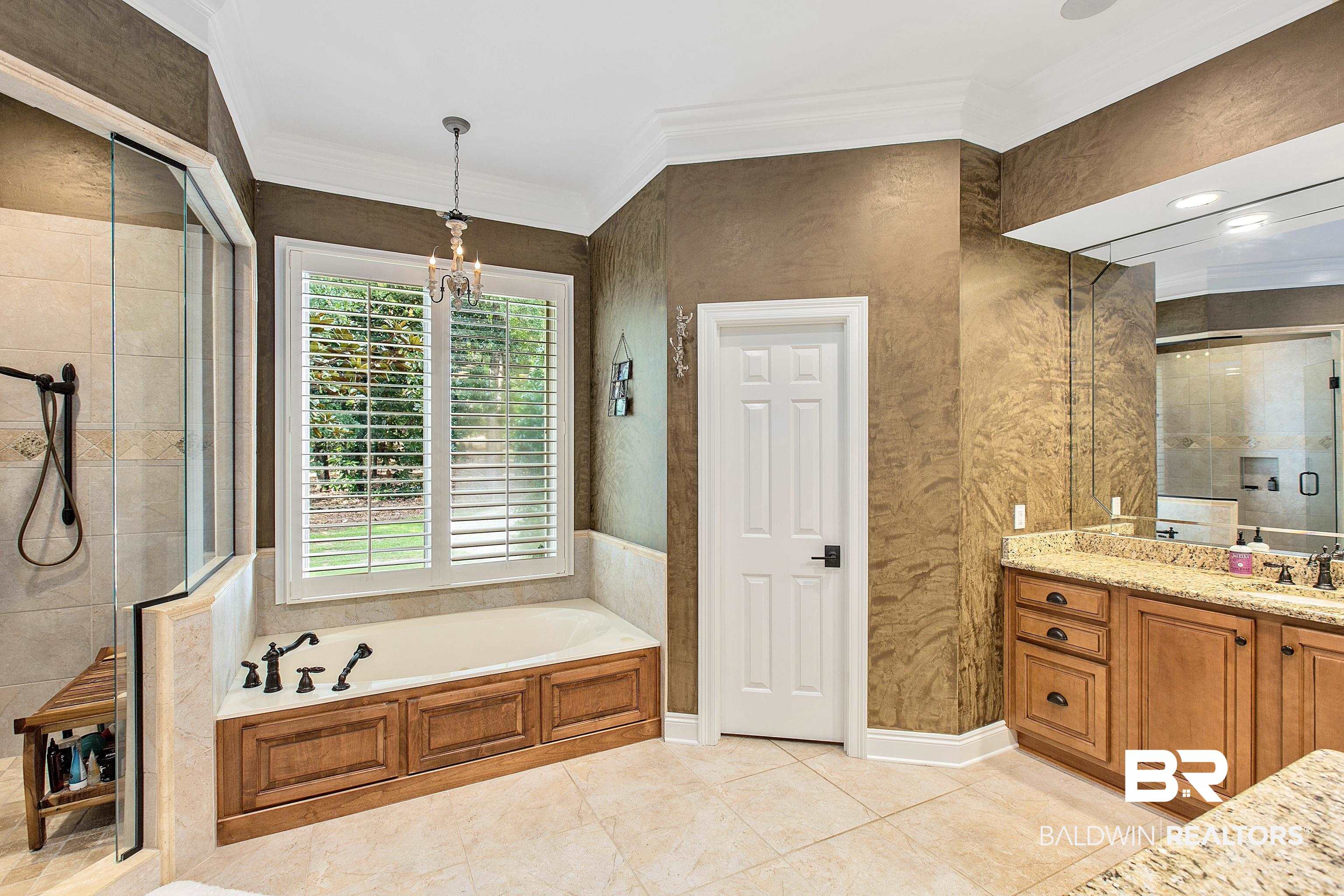 6930 Oak Point Lane Fairhope, AL 36532 - Photo 26 of 50 Primary Bath
