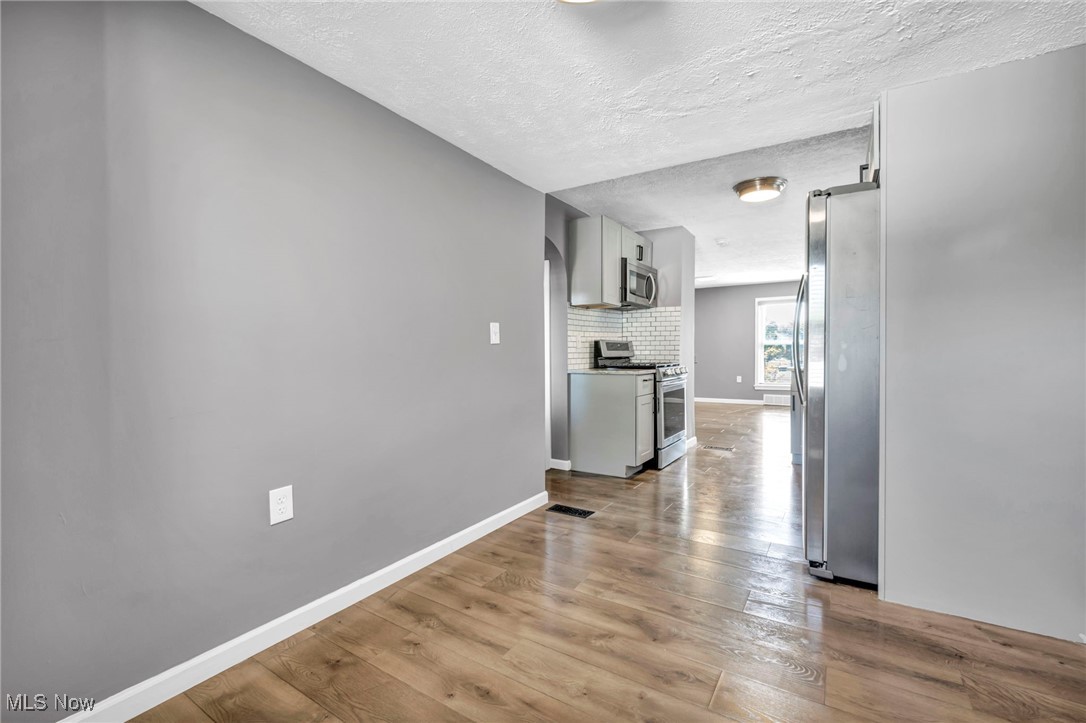4081 Wilmington Road Cleveland, OH 44121 - Photo 13 of 41 Gallery Image 13