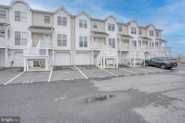 $699,500 | 37841 Salt Grass Cove, Unit 100, Ocean View, DE 19970