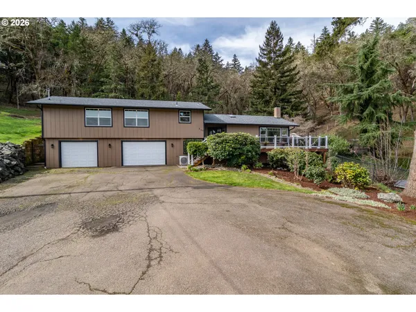 $785,000 | 540 Garden Grove Drive, Roseburg, OR 97471