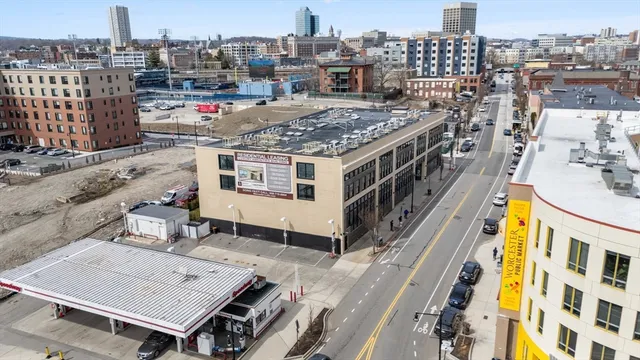 $1,795 | 153 Green Street, Unit 208, Worcester, MA 01610