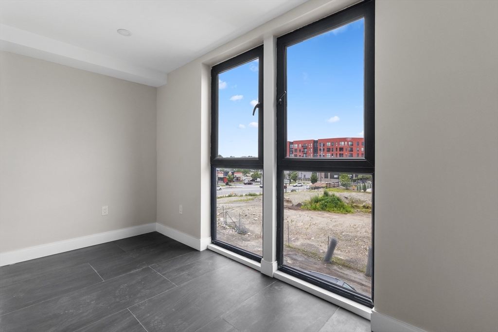 153 Green Street, Unit 208 Worcester, MA 01610 - Photo 6 of 14