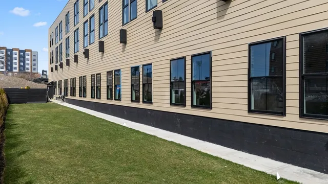 $1,795 | 153 Green Street, Unit 208, Worcester, MA 01610