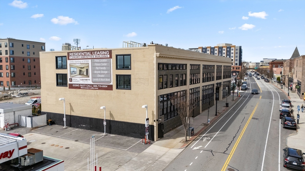 153 Green Street, Unit 208 Worcester, MA 01610 - Photo 10 of 14