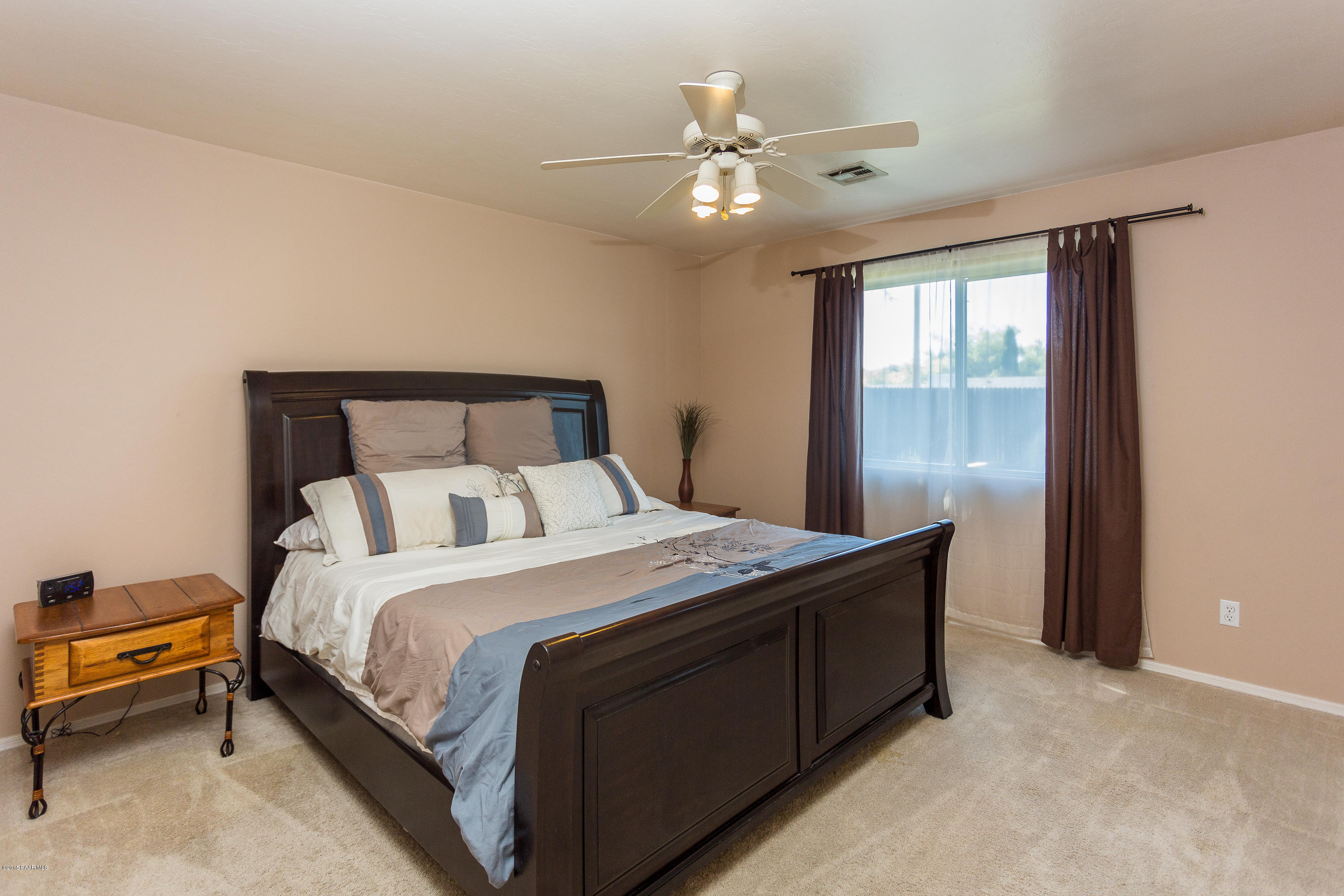 4734 North Meixner Road Prescott Valley, AZ 86314 - Photo 11 of 18 011_Mater Bedroom