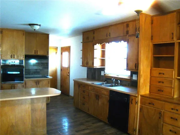 $170,000 | West 23rd Street, Higginsville, MO 64037