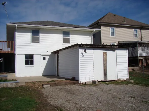 $170,000 | West 23rd Street, Higginsville, MO 64037