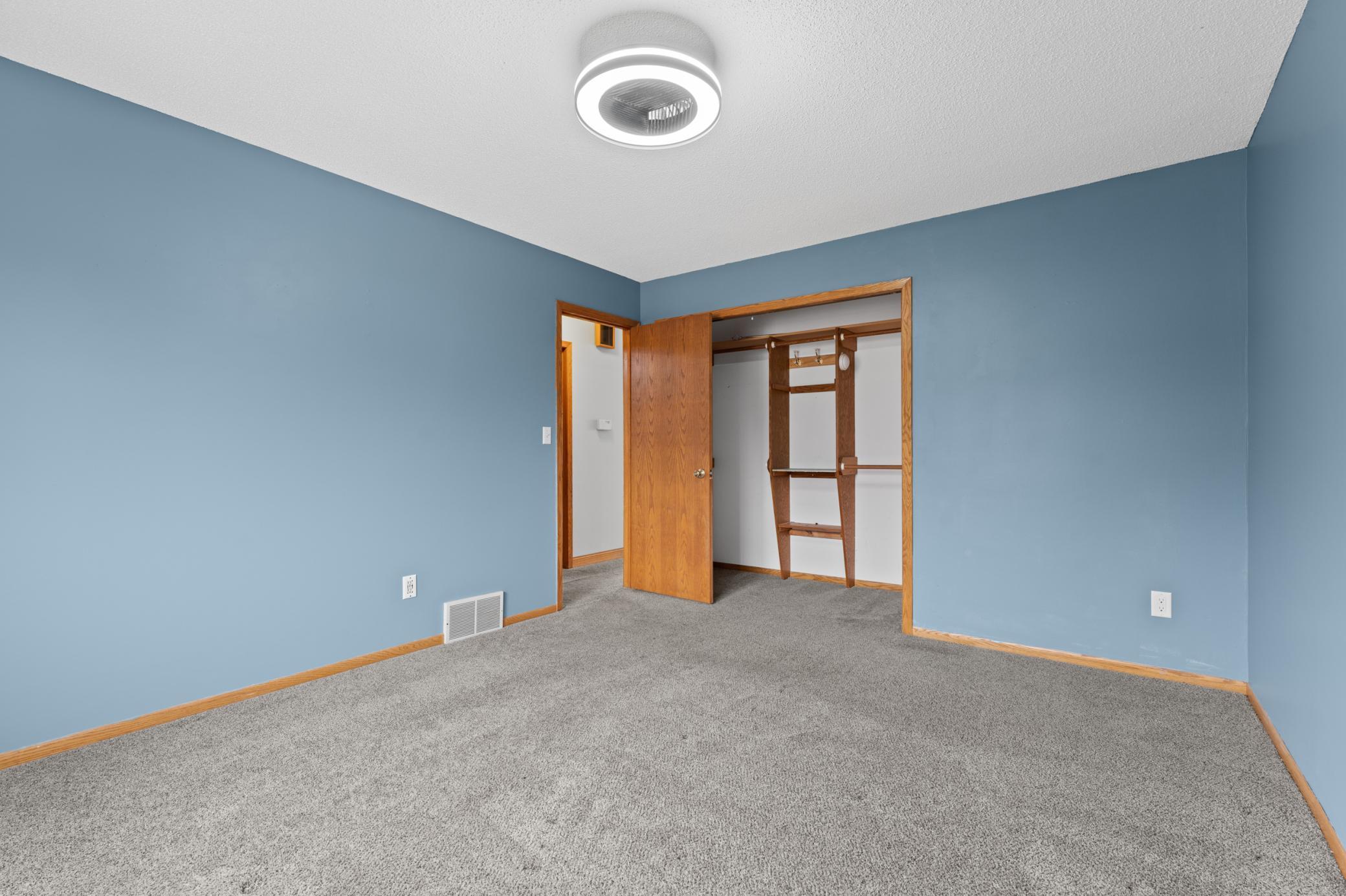 910 25th Street Southeast Rochester, MN 55904 - Photo 12 of 33