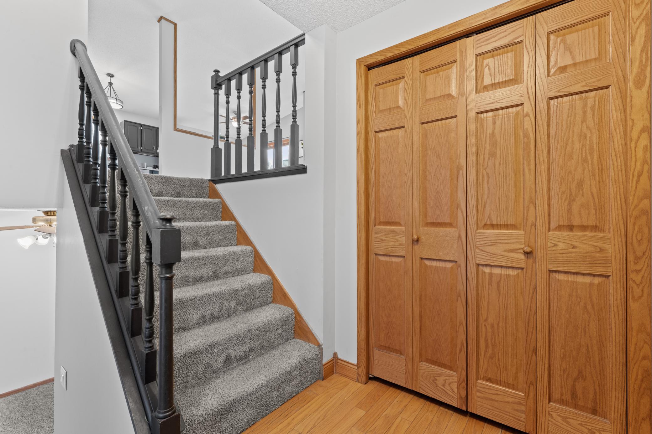 910 25th Street Southeast Rochester, MN 55904 - Photo 17 of 33