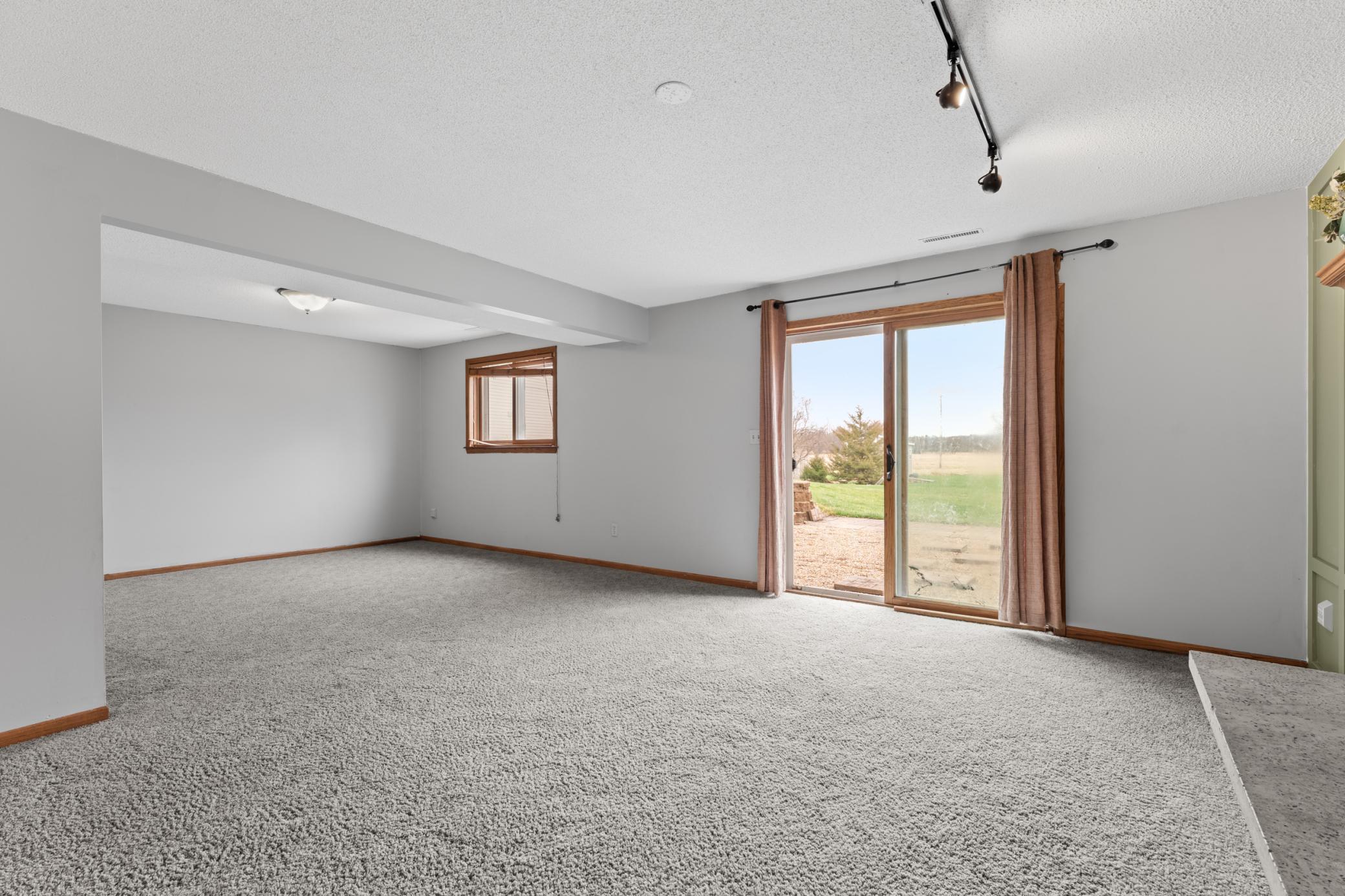 910 25th Street Southeast Rochester, MN 55904 - Photo 21 of 33