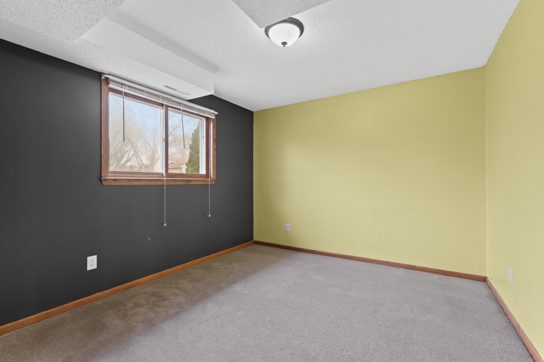 910 25th Street Southeast Rochester, MN 55904 - Photo 26 of 33