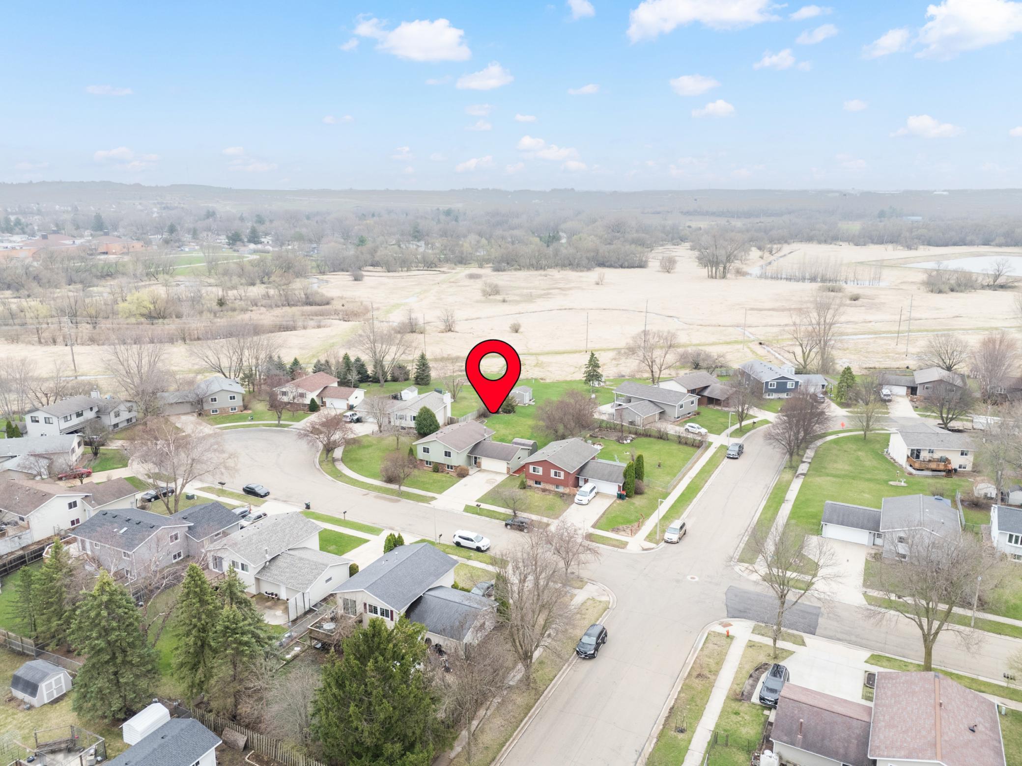 910 25th Street Southeast Rochester, MN 55904 - Photo 3 of 33